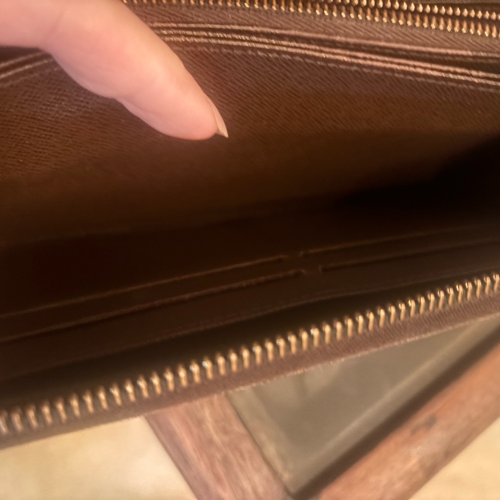 COA Louis Vuitton Damiere Brown Checked Wallet - Picture 7 of 11